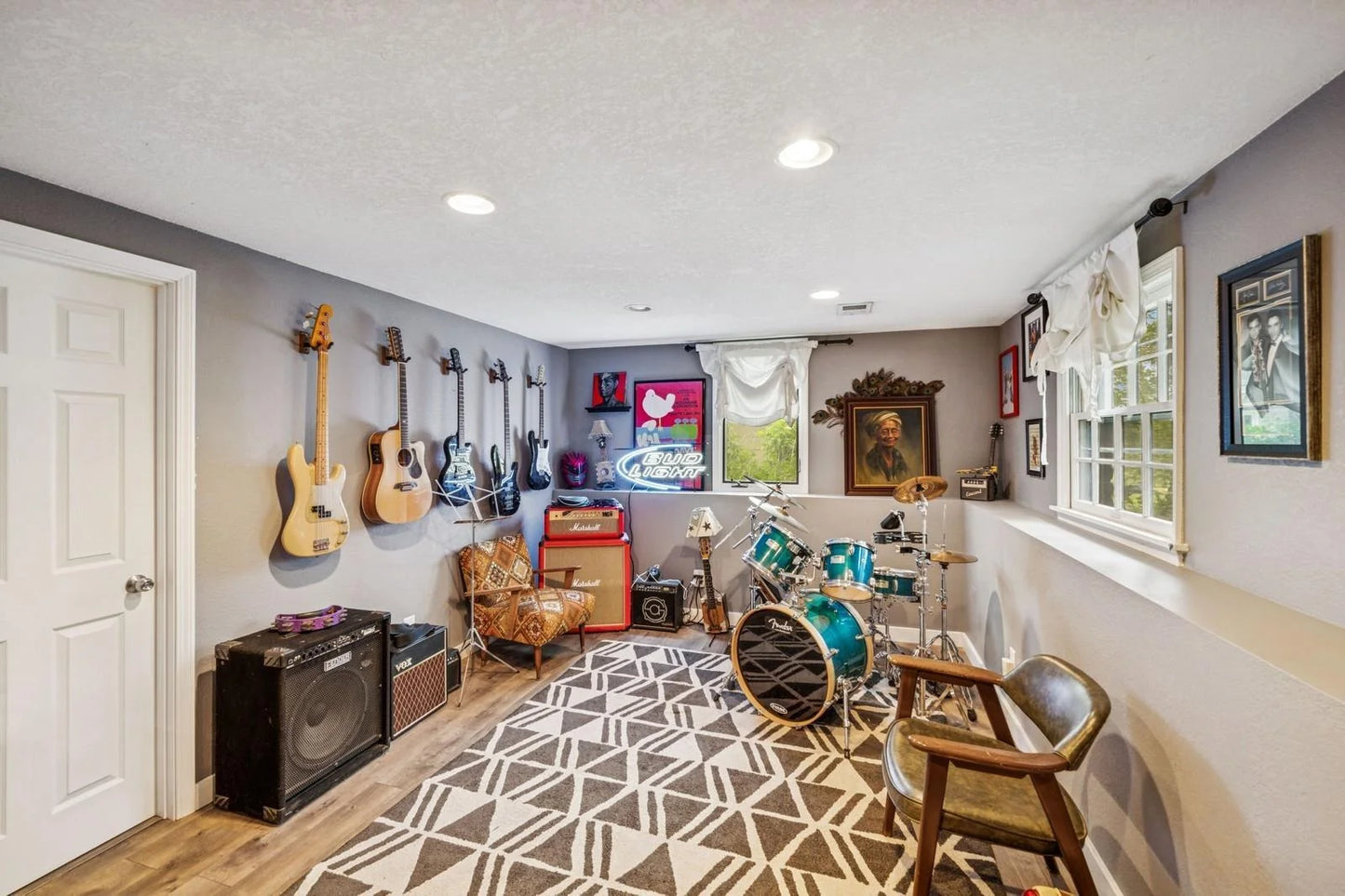 2500 Ensign Avenue, Golden Valley, MN 55427