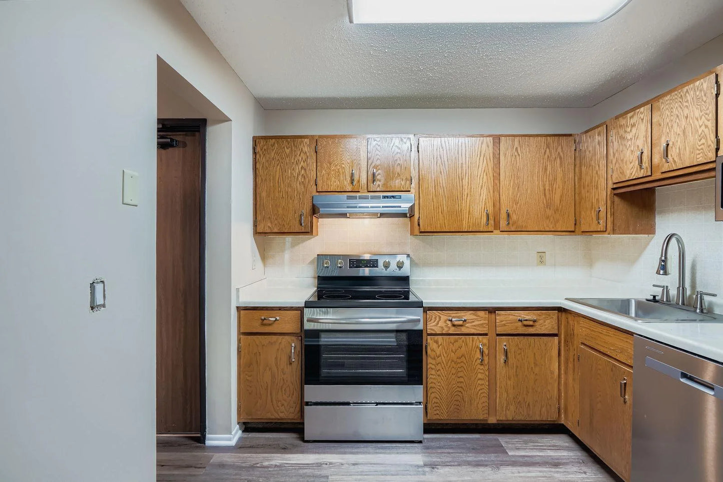 1887 Silver Bell Road, Eagan, MN 55122
