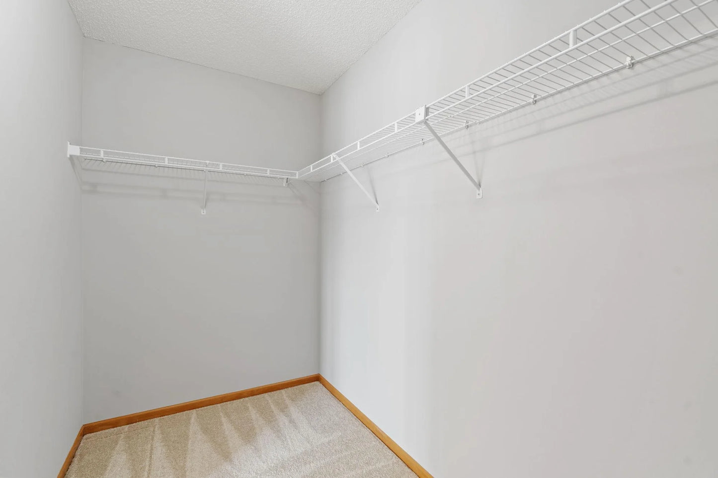 4107 Regent Avenue, Robbinsdale, MN 55422