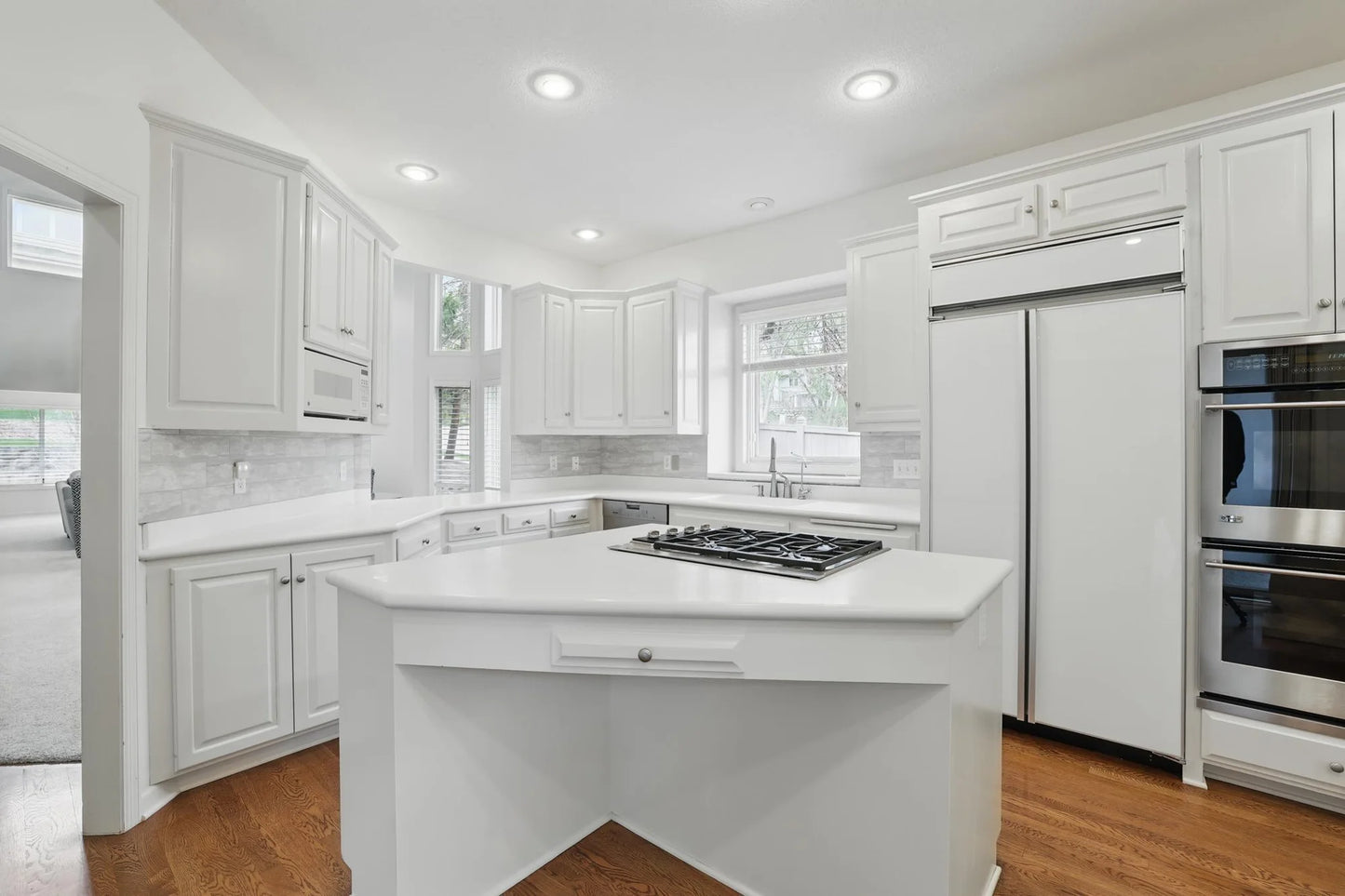 5541 70th Street, Edina, MN 55439