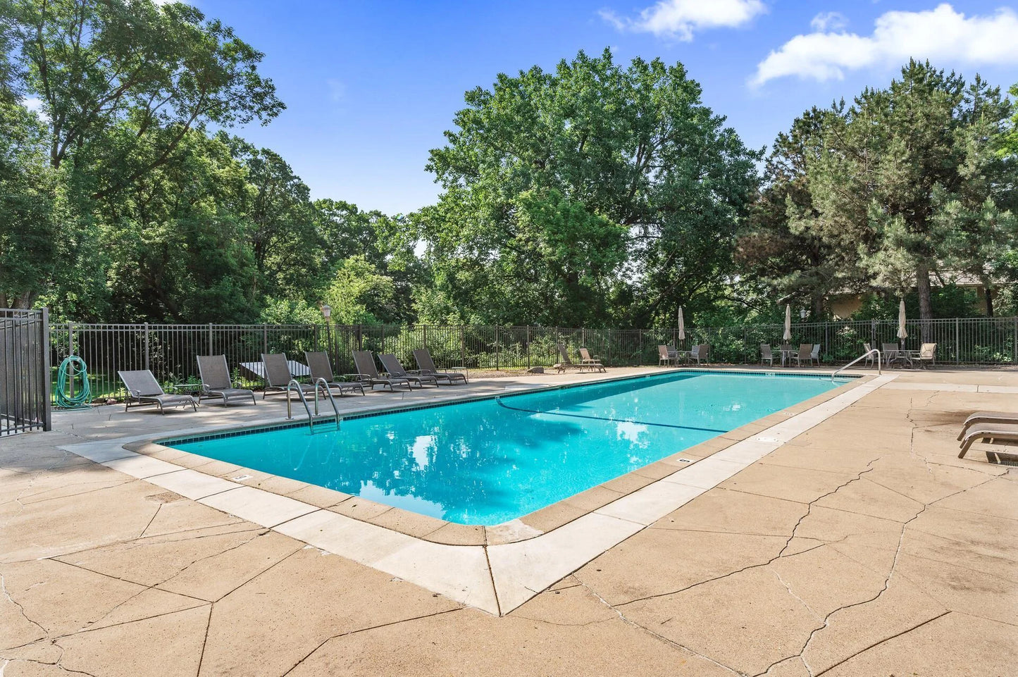 6075 Lincoln Drive, Edina, MN 55436