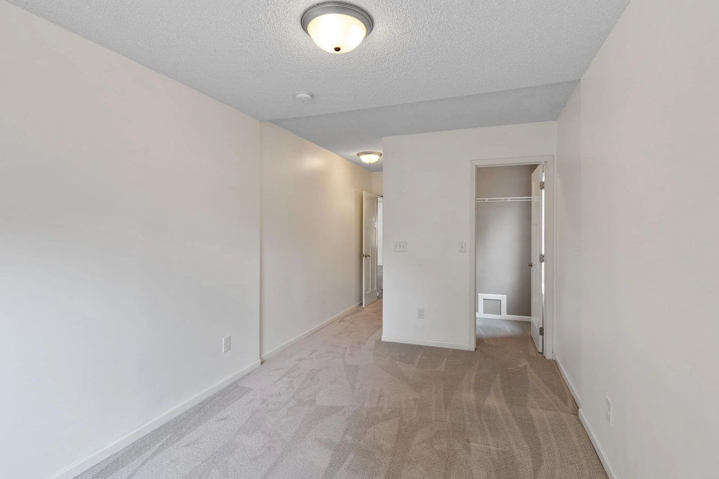 6049 Wentworth Avenue, Minneapolis, MN 55419