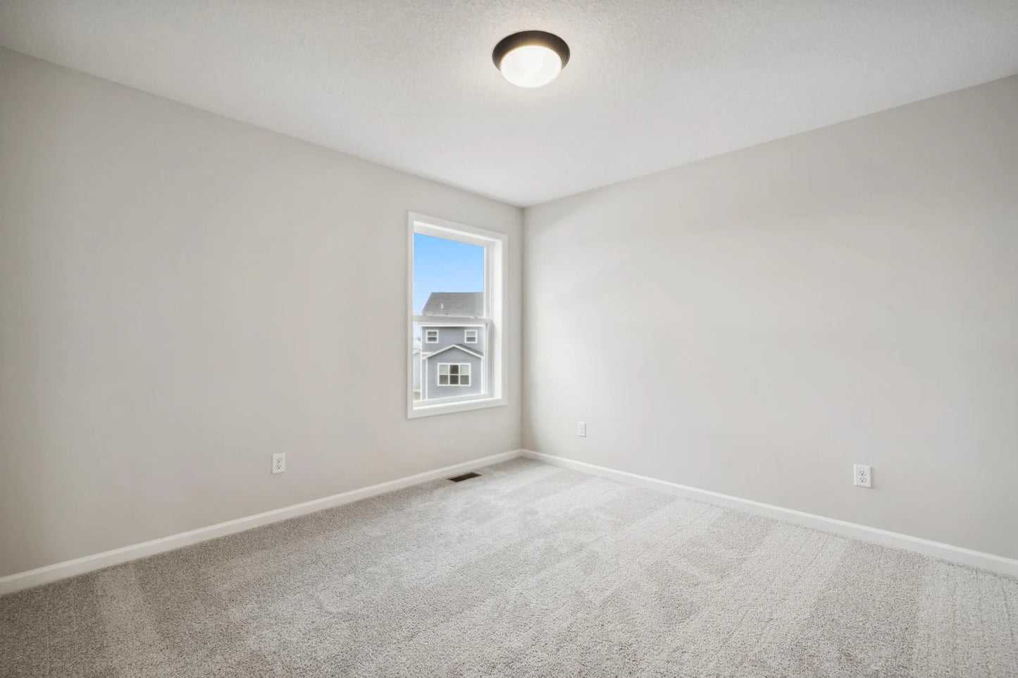 2735 Kenwood Avenue, Saint Michael, MN 55376