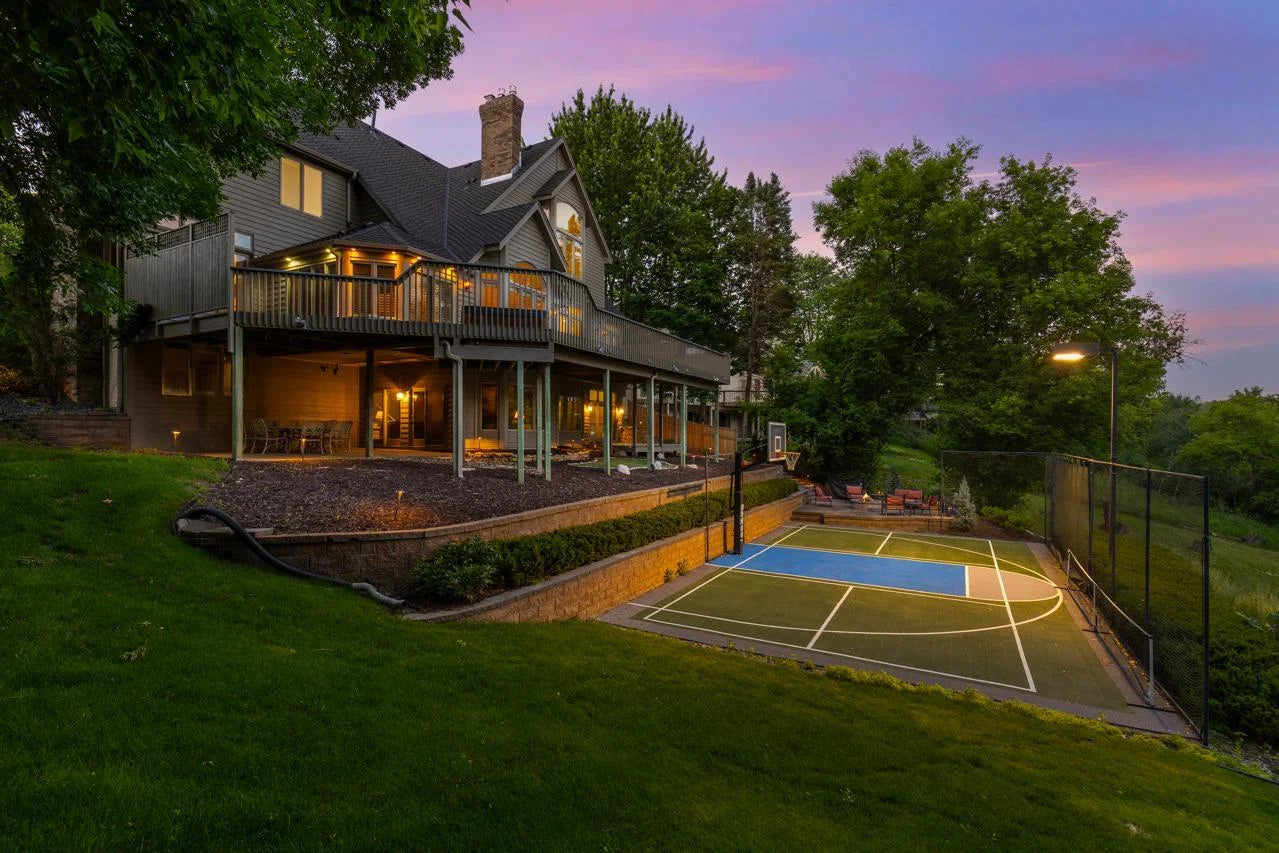 11193 Bluestem Lane, Eden Prairie, MN 55347