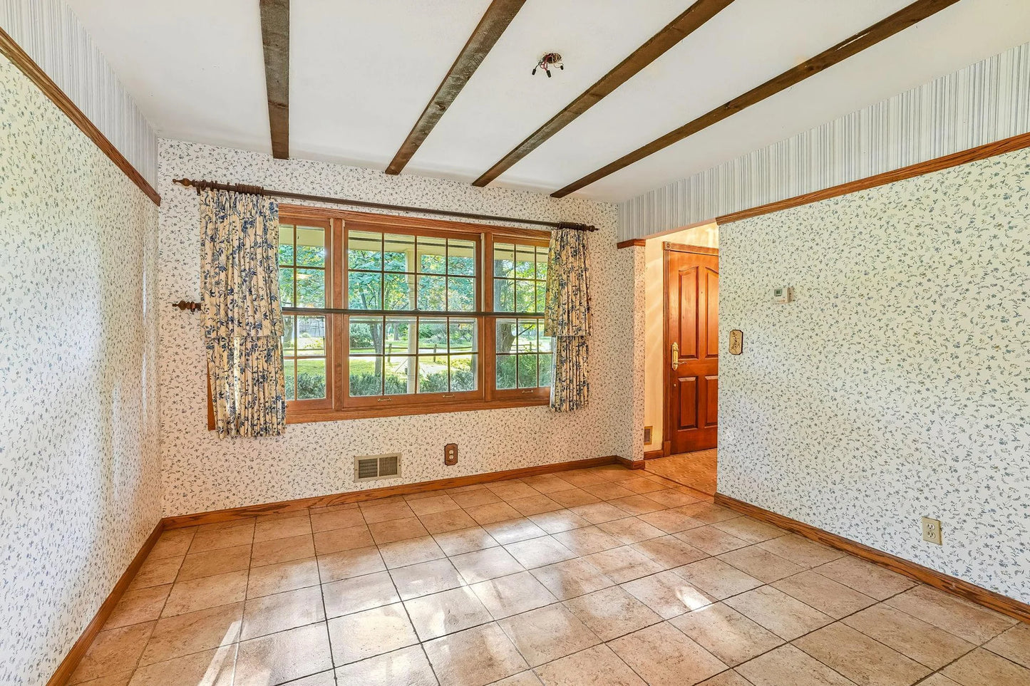 301 Kenmar Circle, Minnetonka, MN 55305