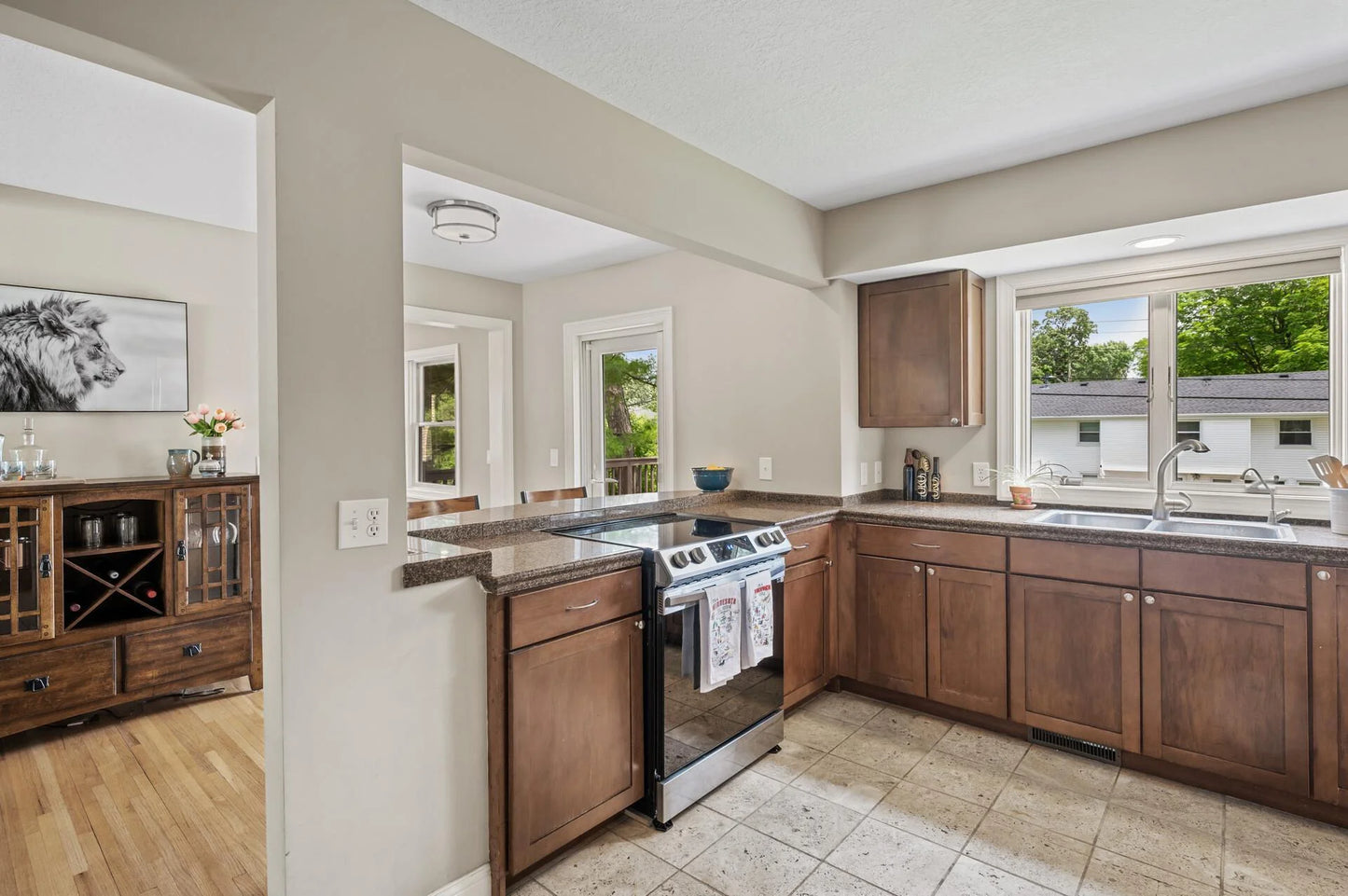 6301 France Avenue, Edina, MN 55410
