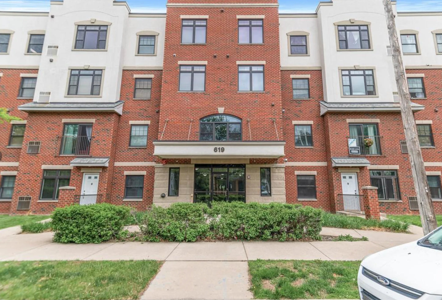 619 8th Street, Minneapolis, MN 55414
