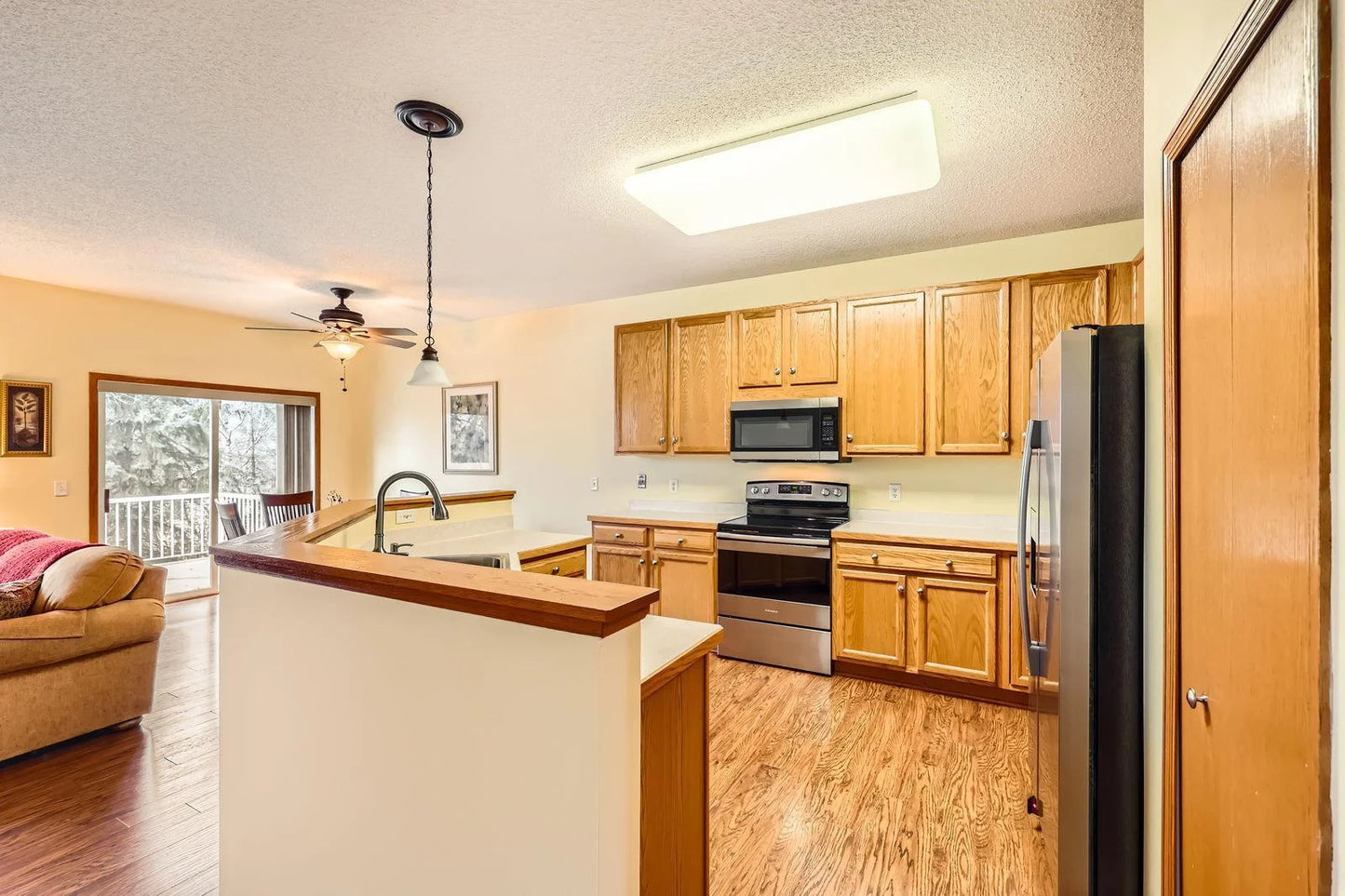 341 Campfire Curve, Chaska, MN 55318