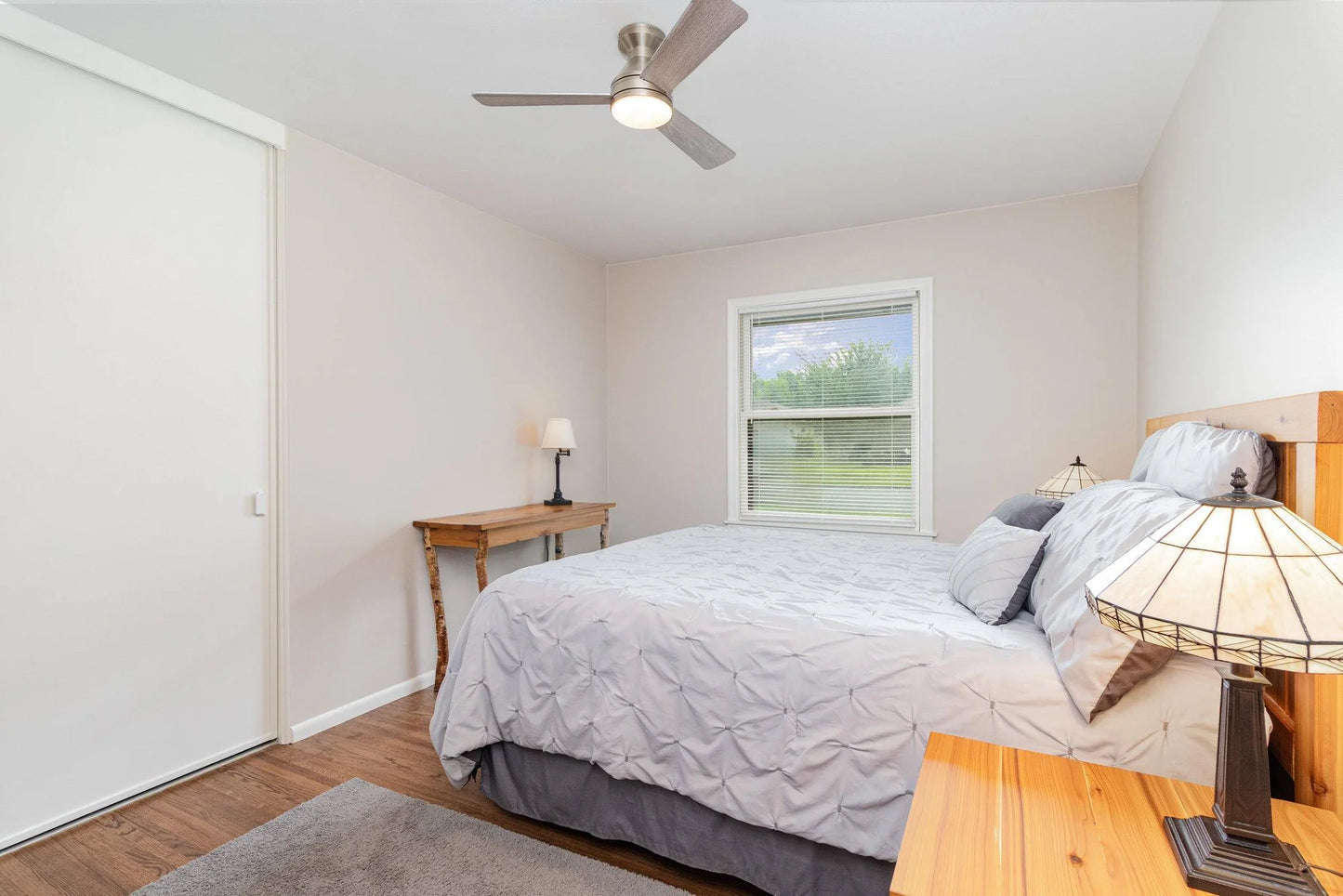 10424 Zenith Avenue, Bloomington, MN 55431