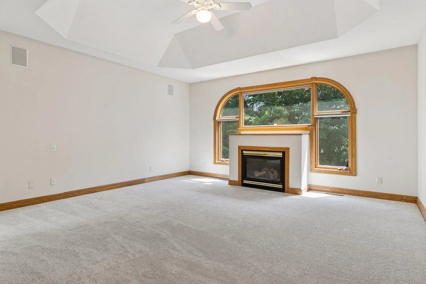 5938 Burke Trail, Inver Grove Heights, MN 55076