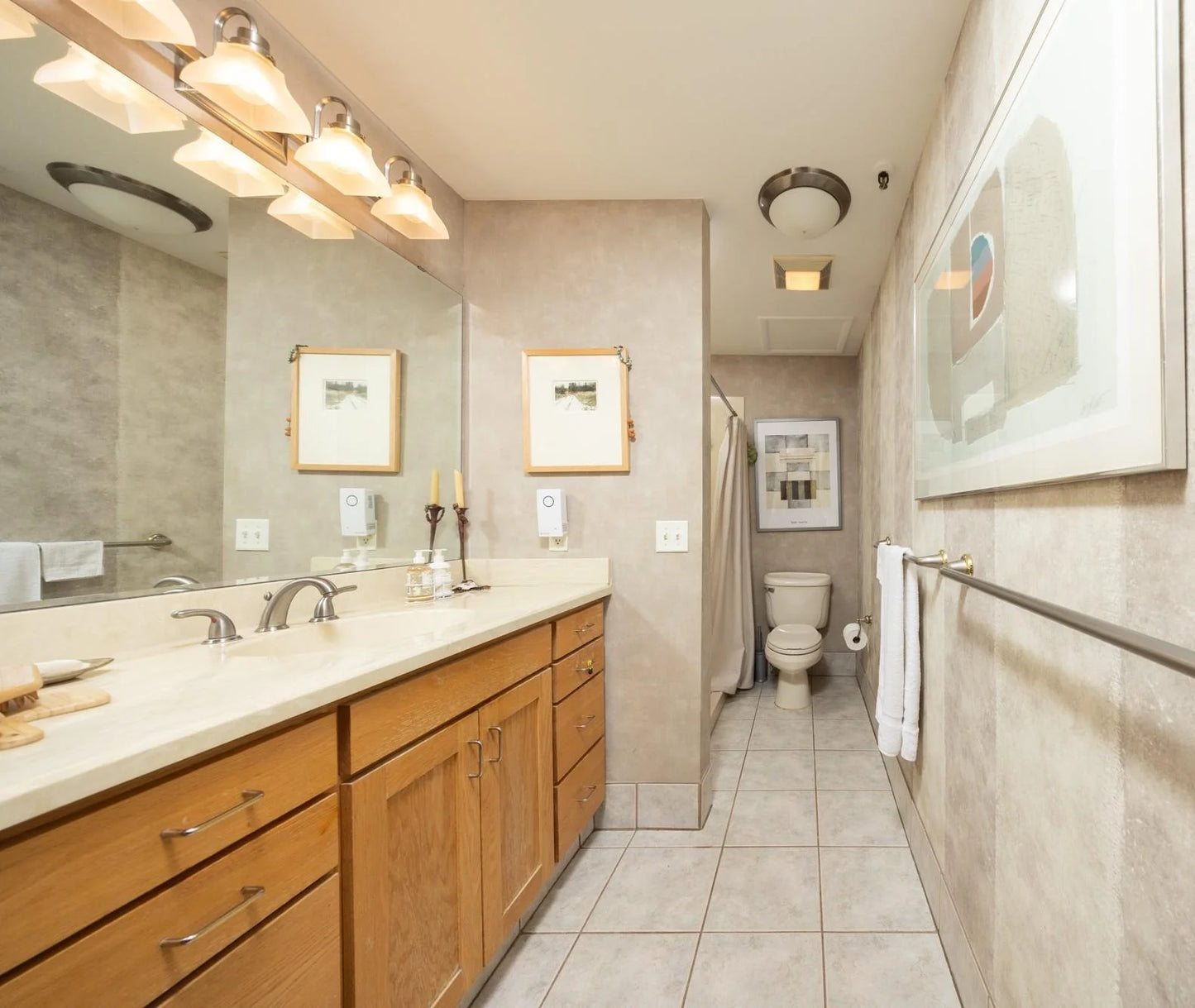 702 1st Street, Minneapolis, MN 55401