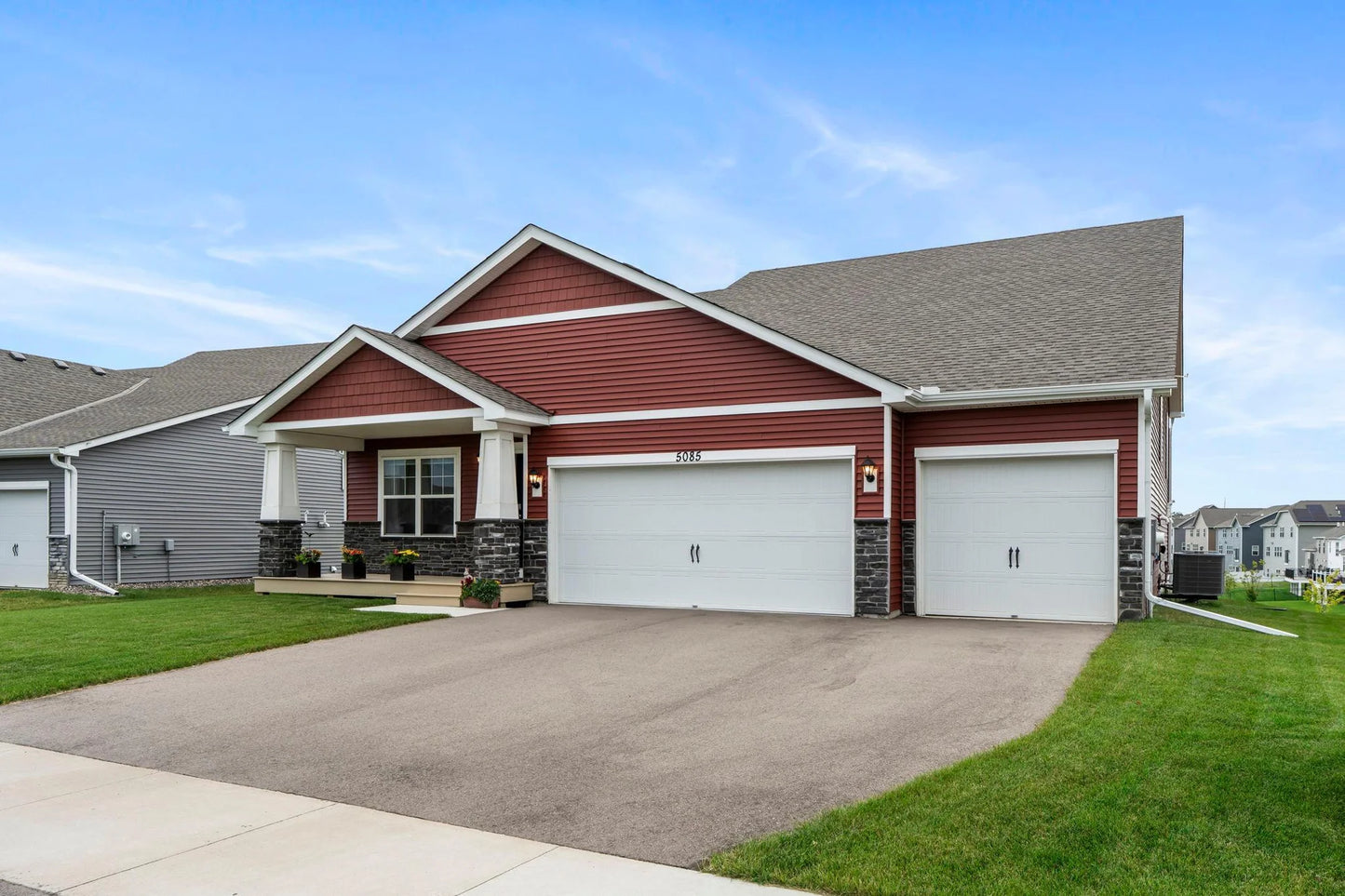5085 Mustang Drive, Woodbury, MN 55129