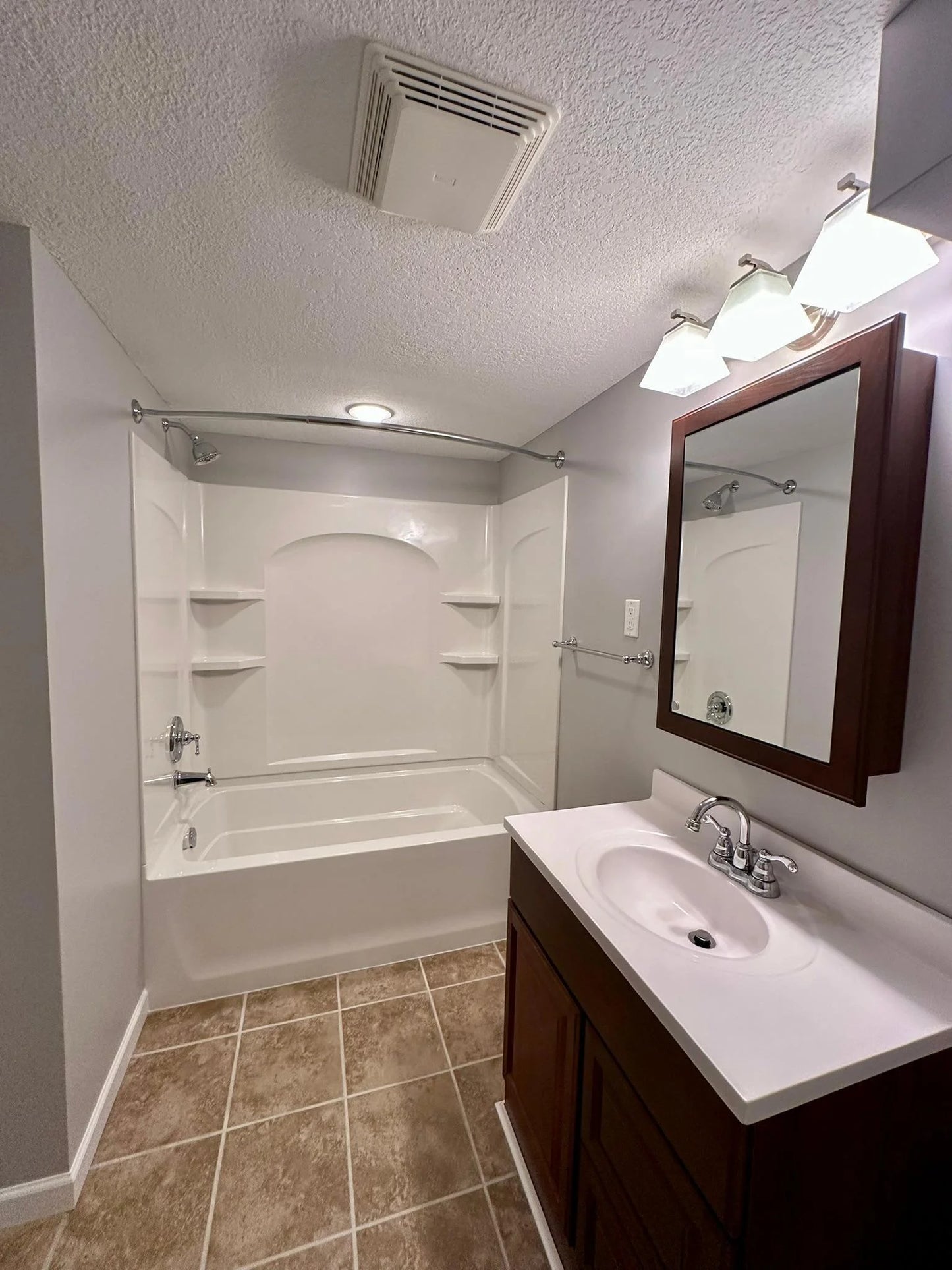 6190 Dell Lane, Woodbury, MN 55125