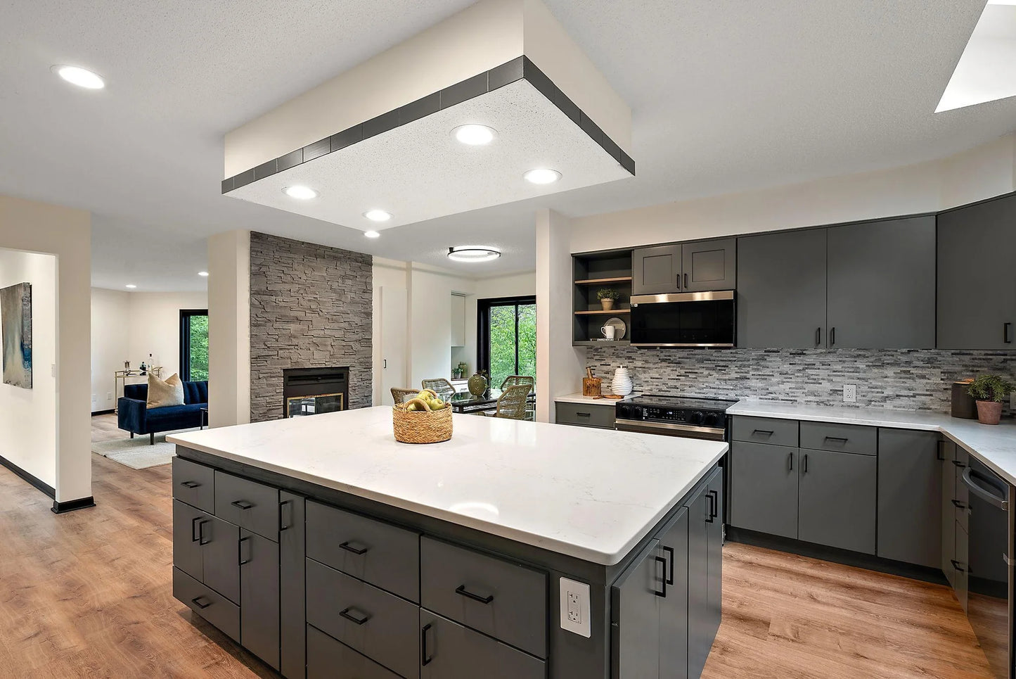 8335 Virginia Avenue, Bloomington, MN 55438
