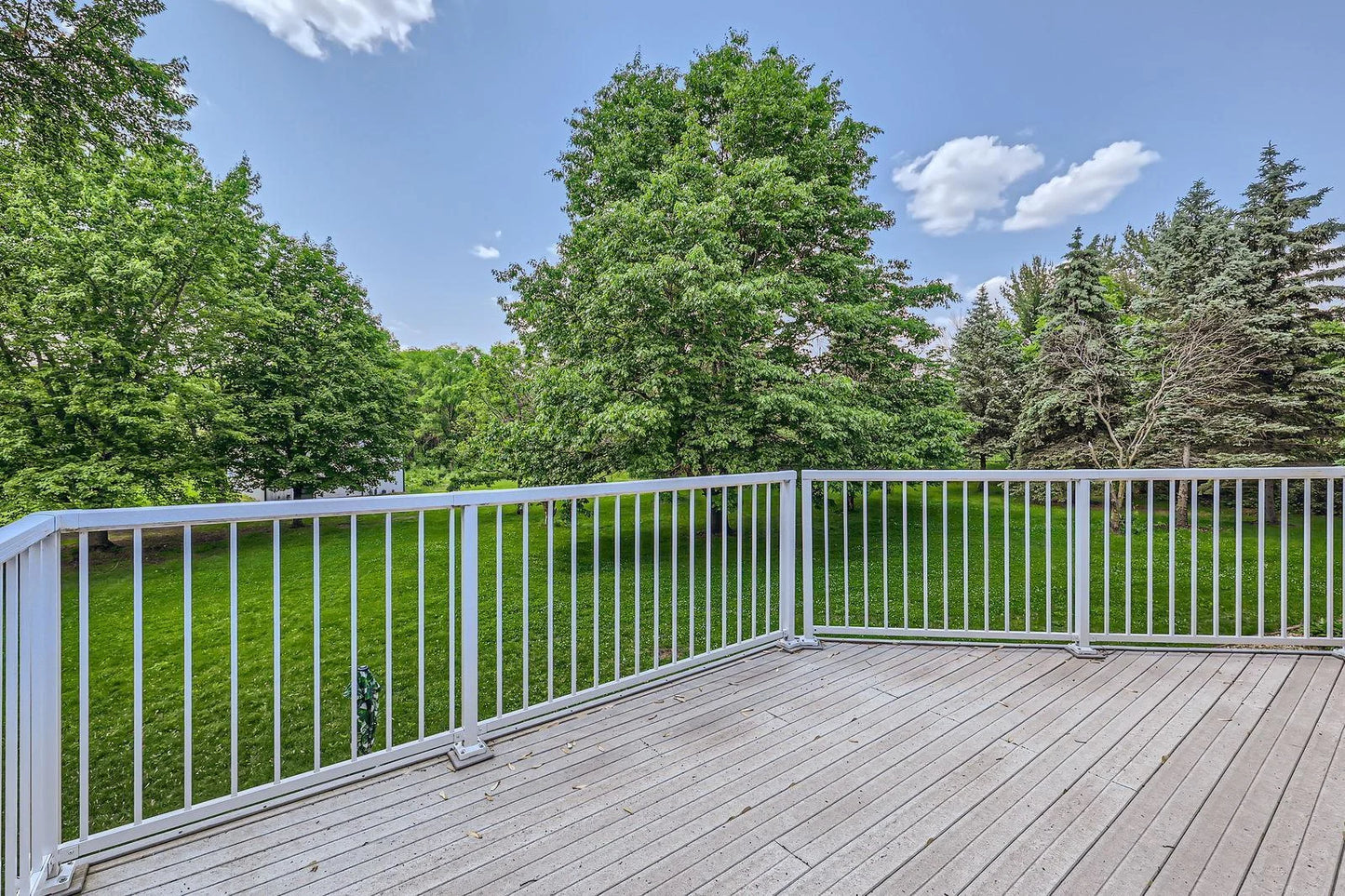 14890 Country Road, Rogers, MN 55374