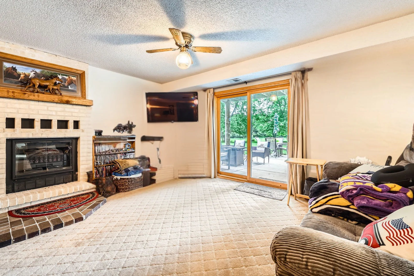 14890 Country Road, Rogers, MN 55374