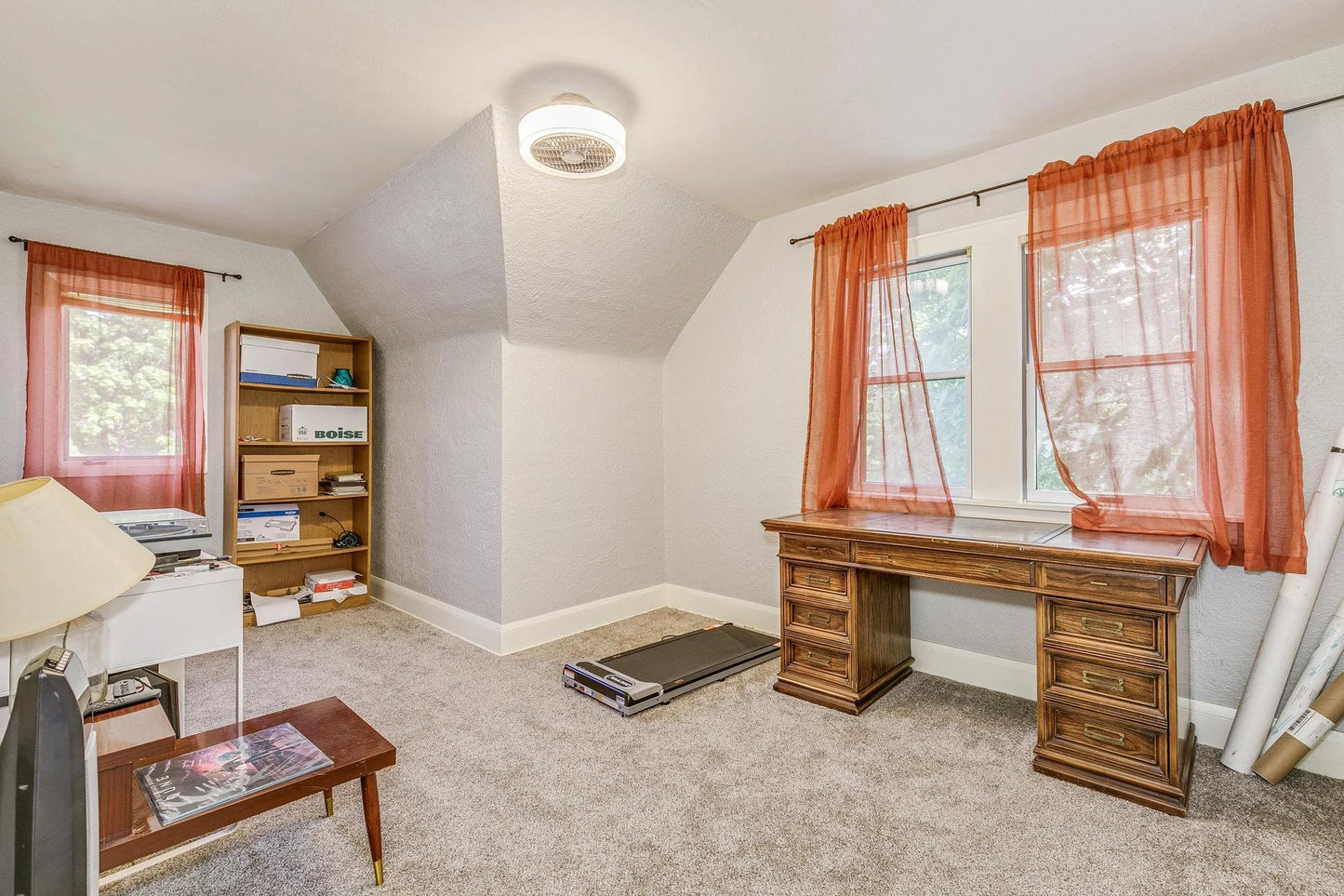 3807 Hubbard Avenue, Robbinsdale, MN 55422