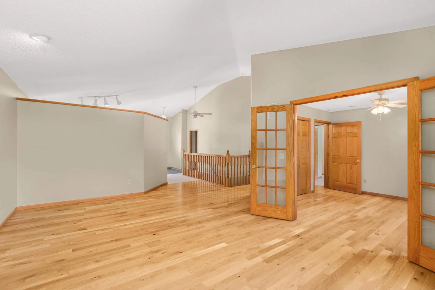1985 Cope Avenue, Maplewood, MN 55109