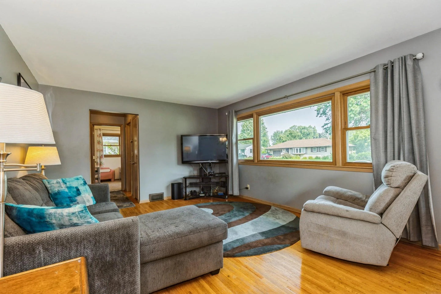 4601 Winchester Lane, Brooklyn Center, MN 55429