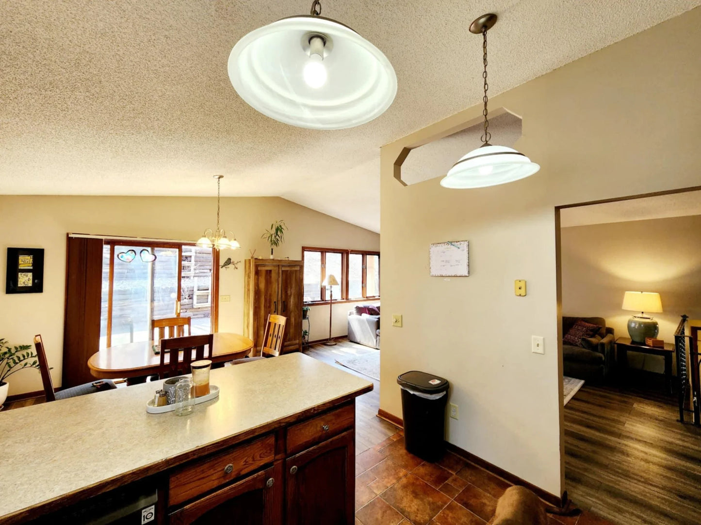 2805 Brookview Drive, Burnsville, MN 55337