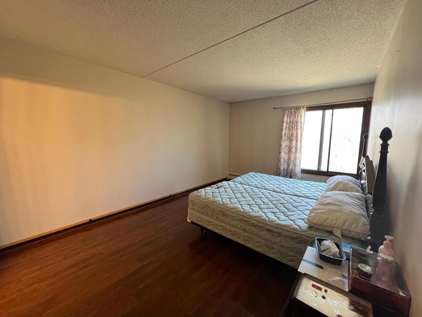 2485 Londin Lane, Maplewood, MN 55119