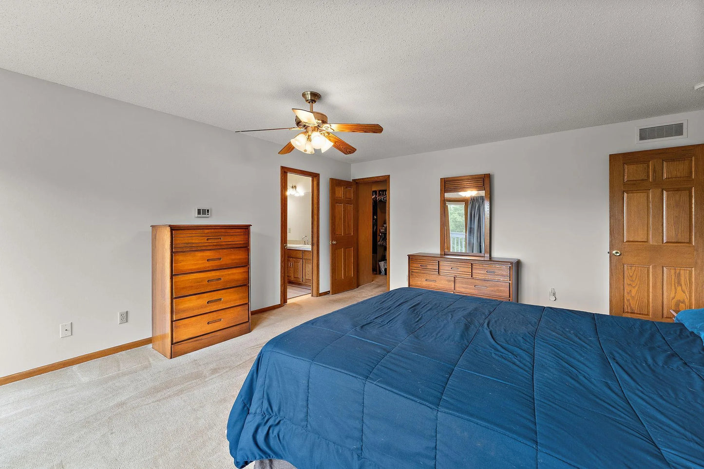 2501 112th Street, Bloomington, MN 55431