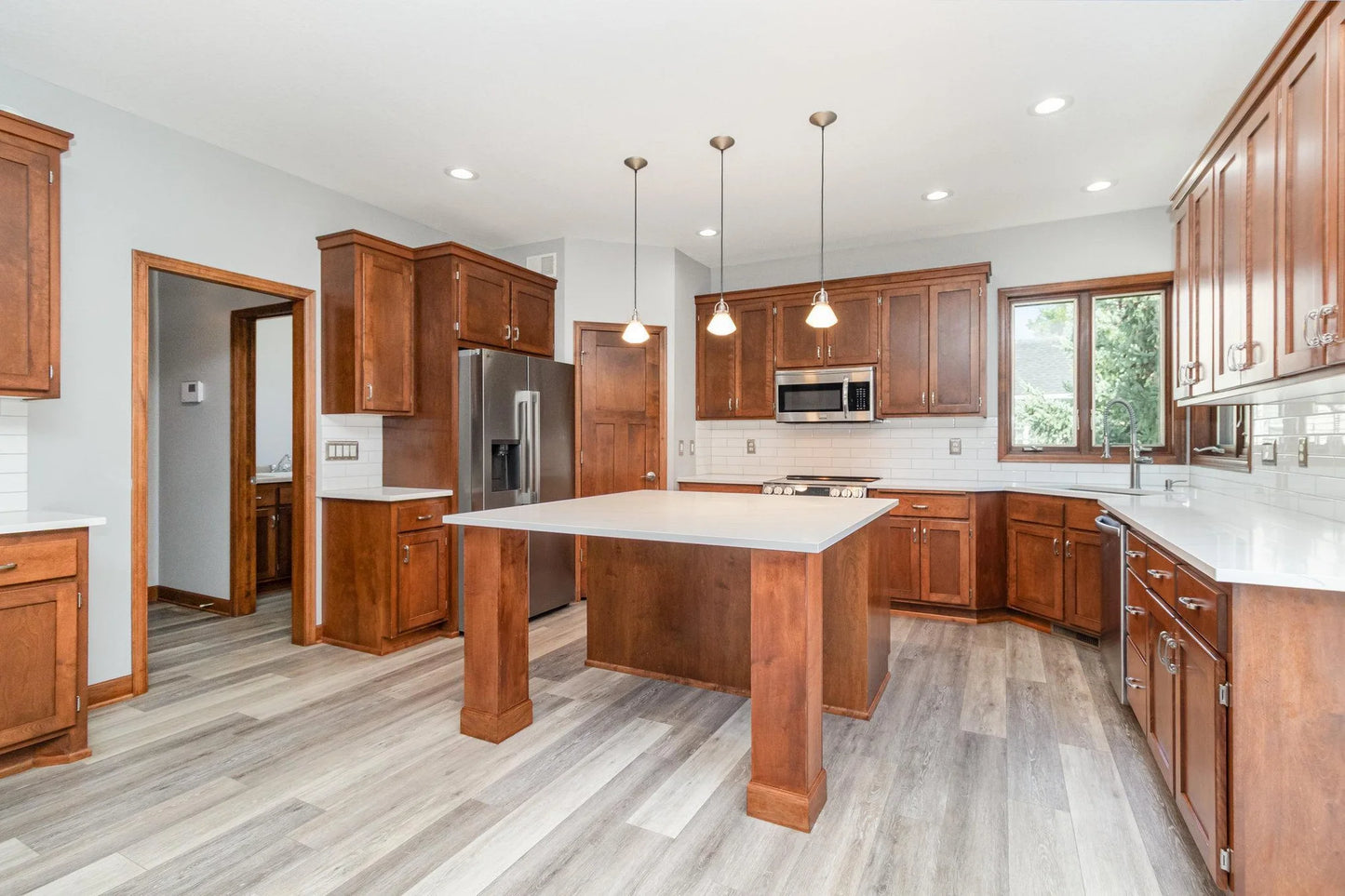 605 Heritage Trail, New Prague, MN 56071