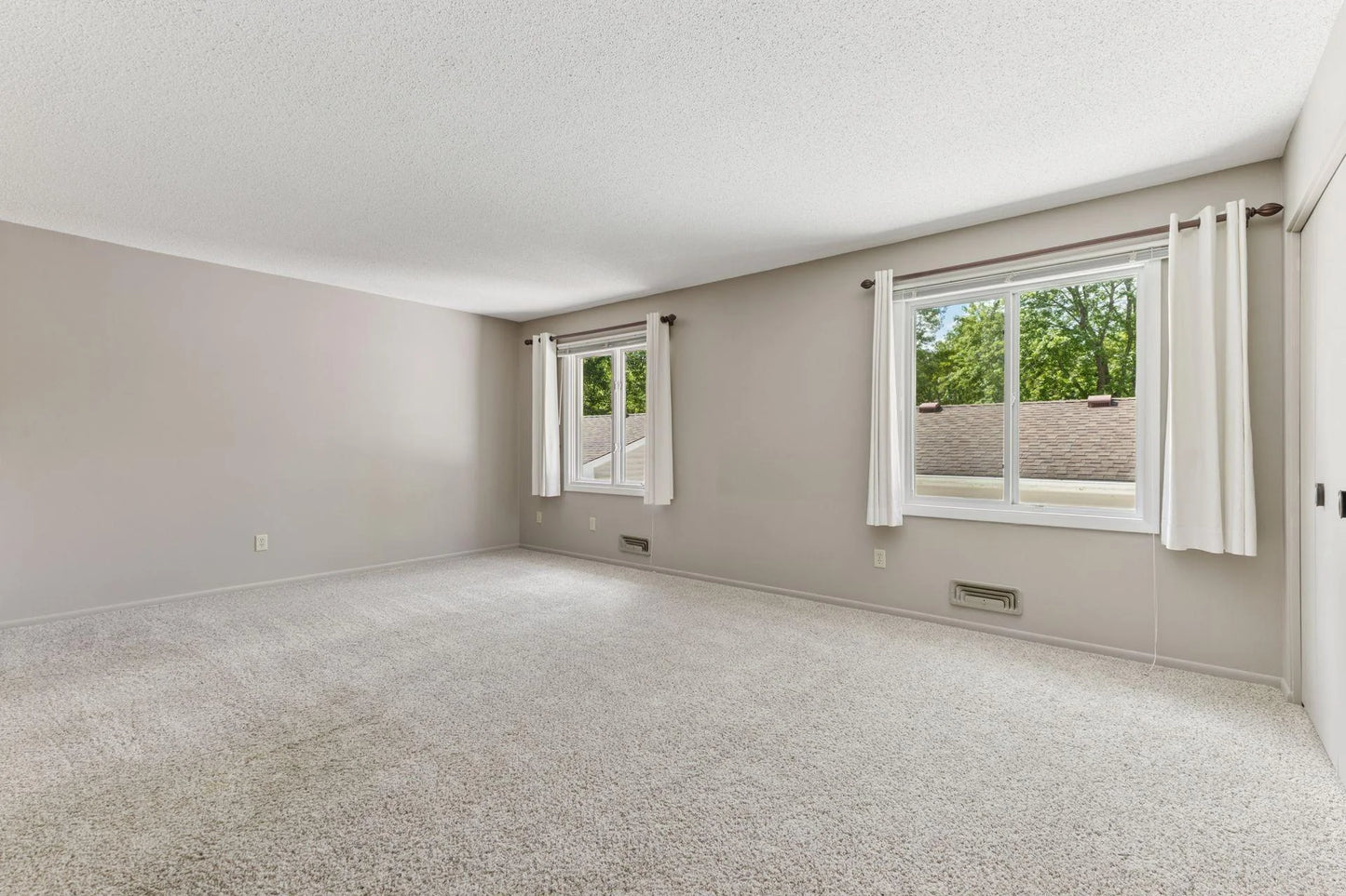 10436 Yorktown Lane, Maple Grove, MN 55369