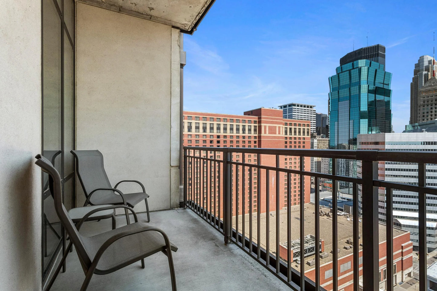 201 11th Street, Minneapolis, MN 55403