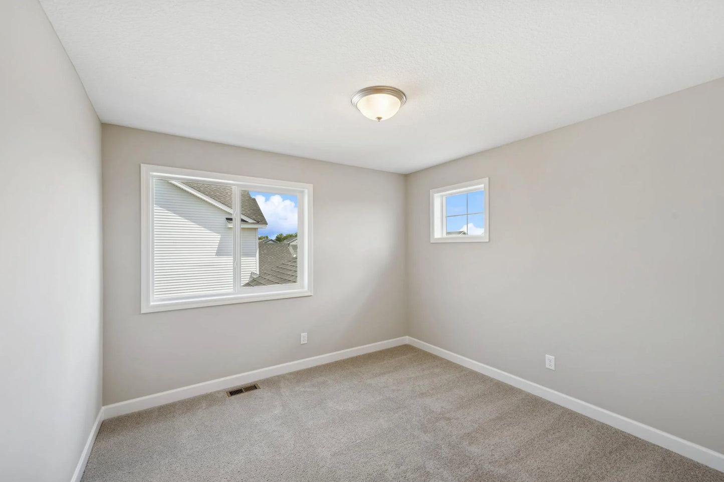 11484 5th Street, Hanover, MN 55341