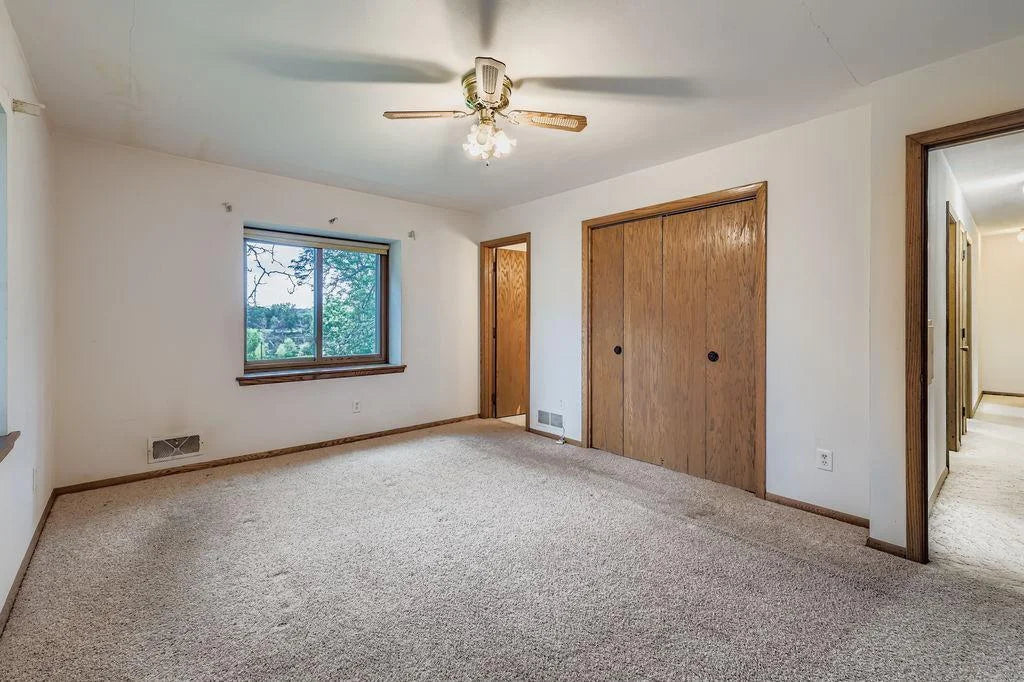 25 Kraft Road, West Saint Paul, MN 55118