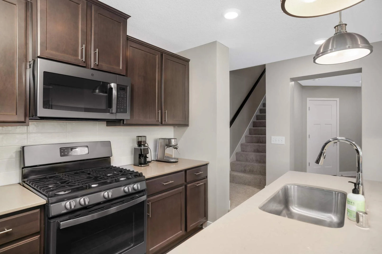 6152 Idora Court, Cottage Grove, MN 55016
