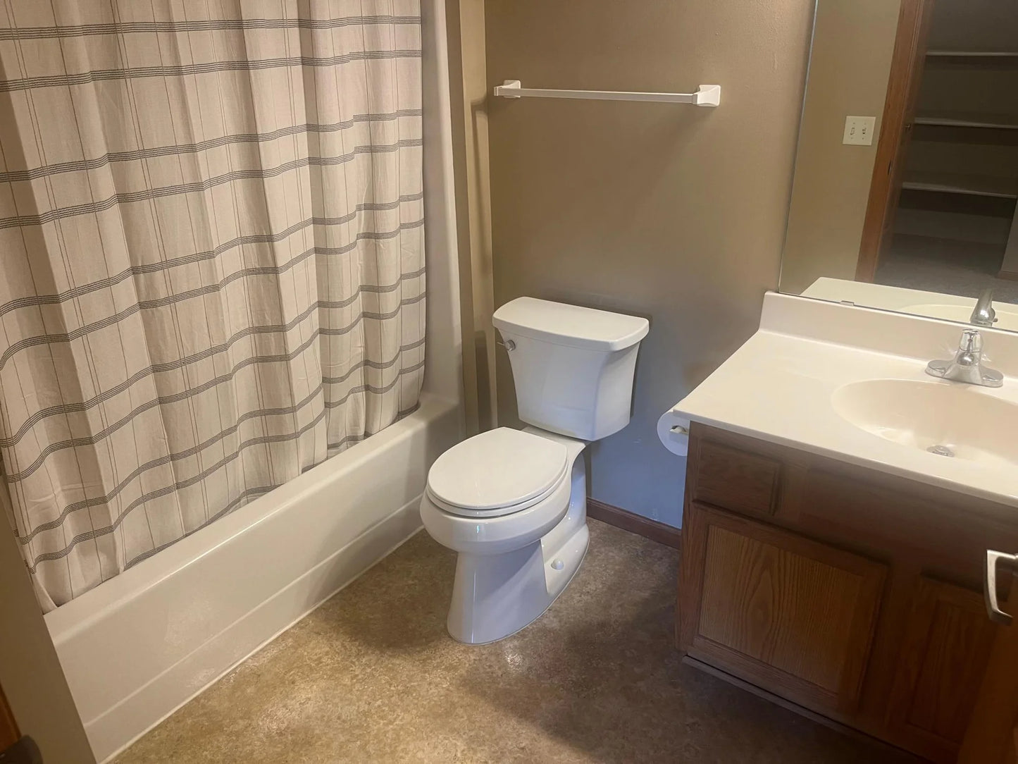 114200 Hundertmark Road, Chaska, MN 55318