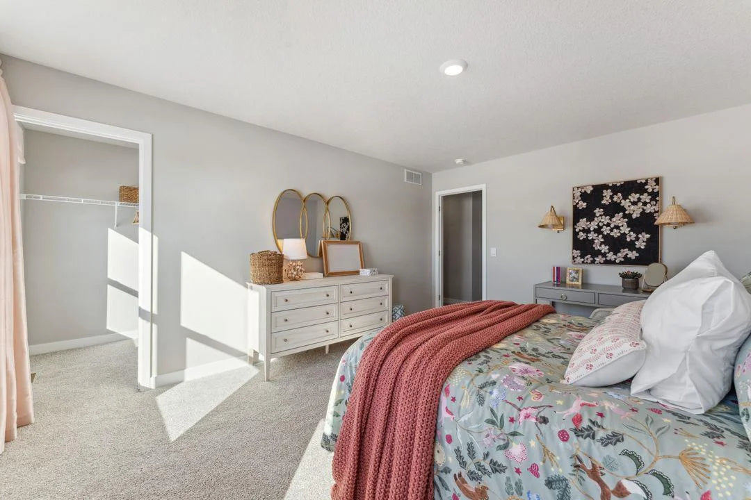 6192 Jensen Avenue South , Cottage Grove, MN 55016