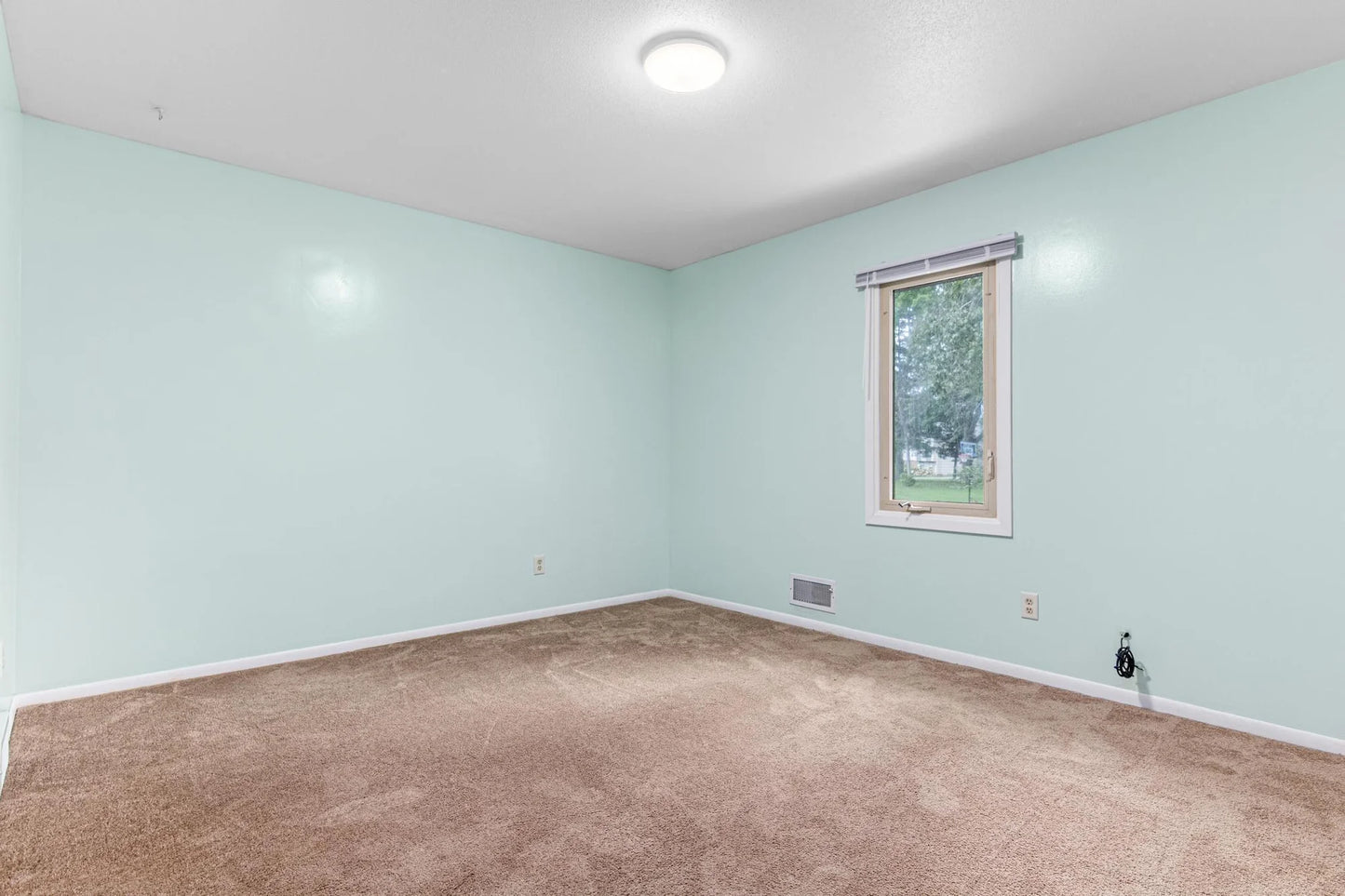 6225 Century Boulevard, Brooklyn Park, MN 55429