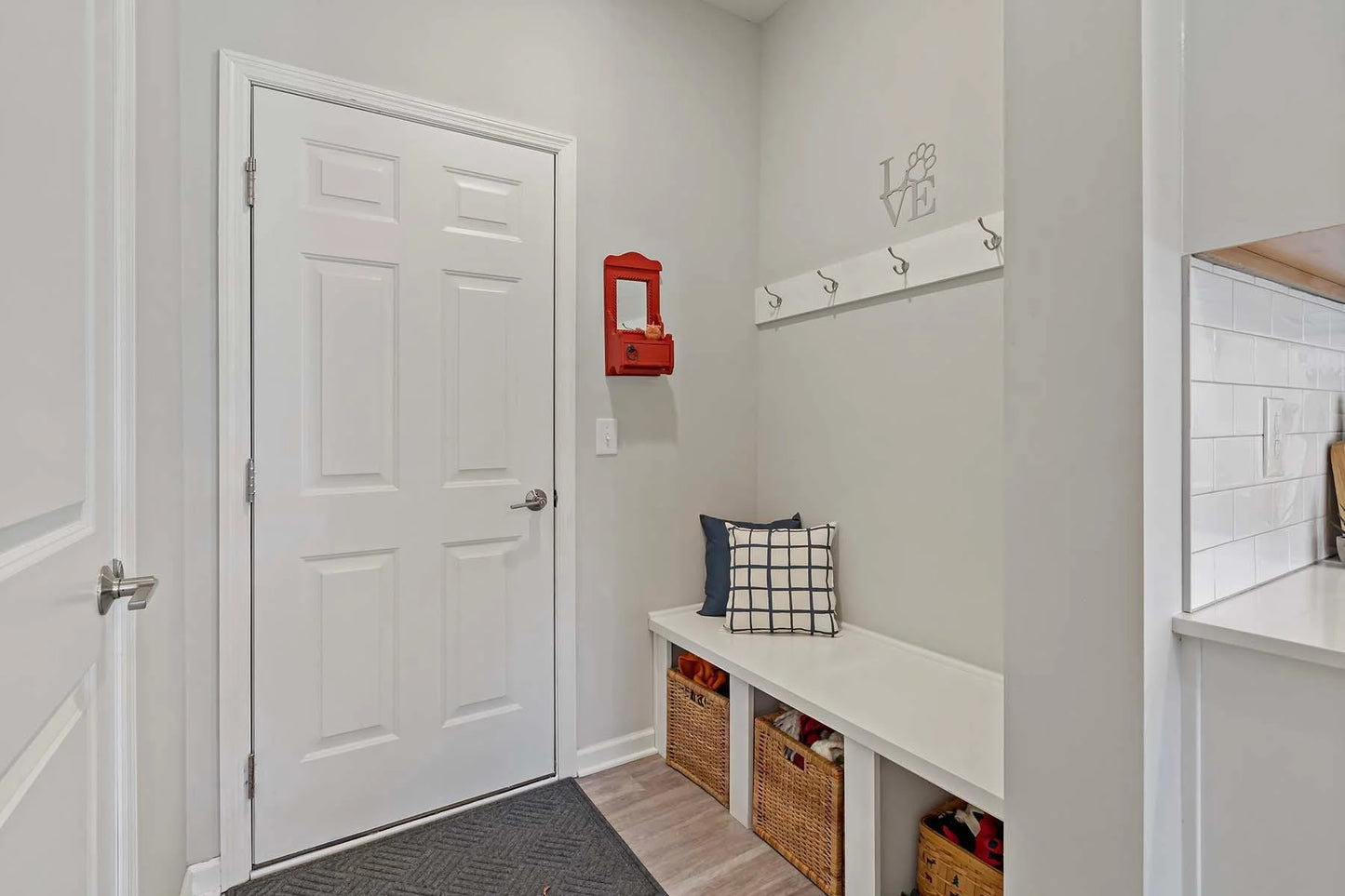 4884 Avery Court, Eagan, MN 55123