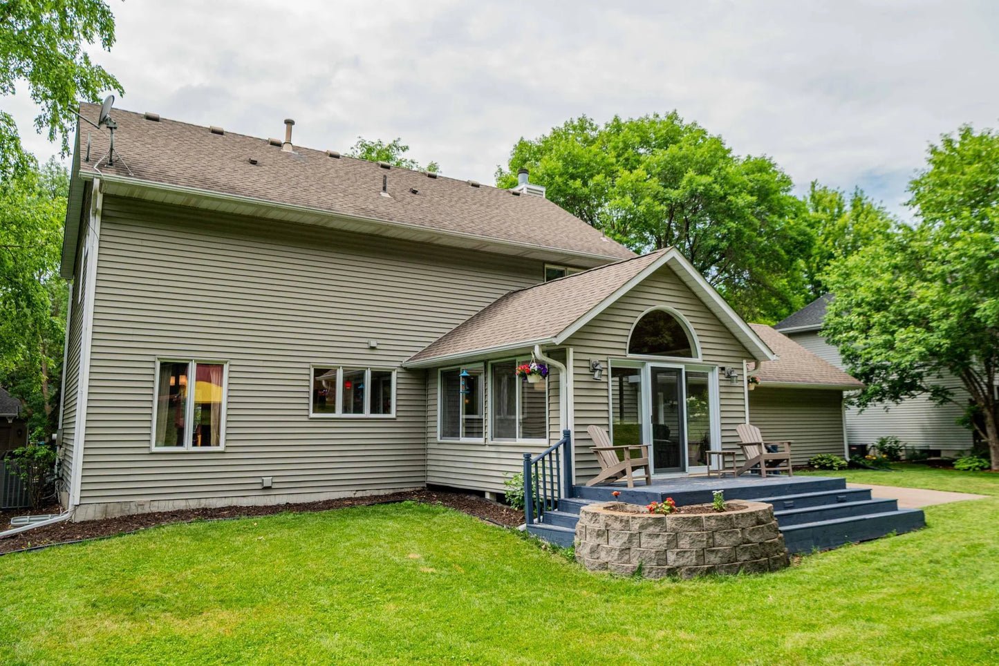4810 Juneau Lane, Plymouth, MN 55446