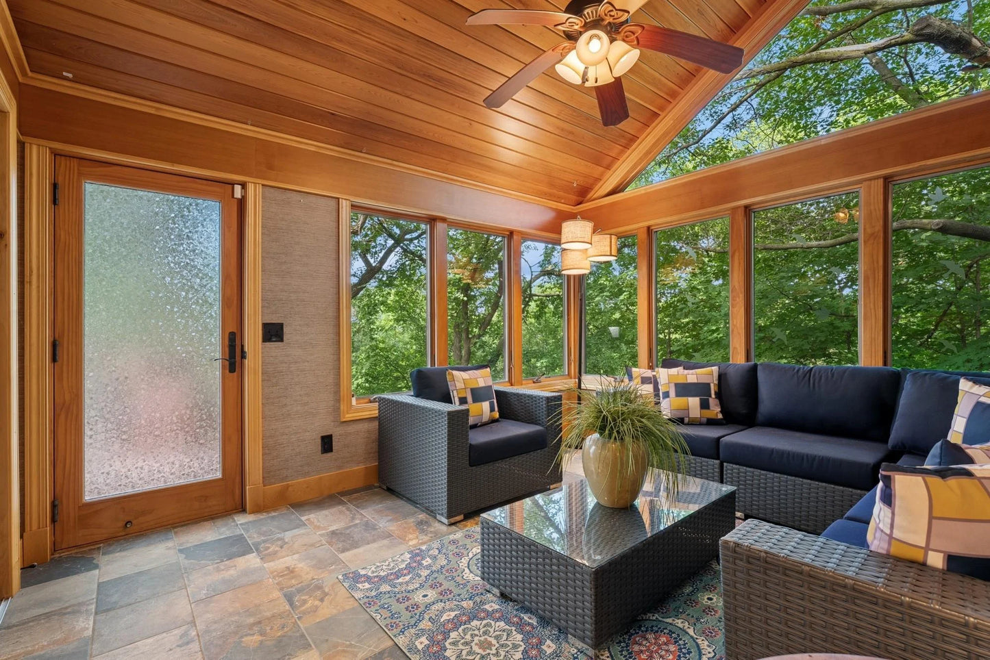 10420 Bluff Circle, Chaska, MN 55318