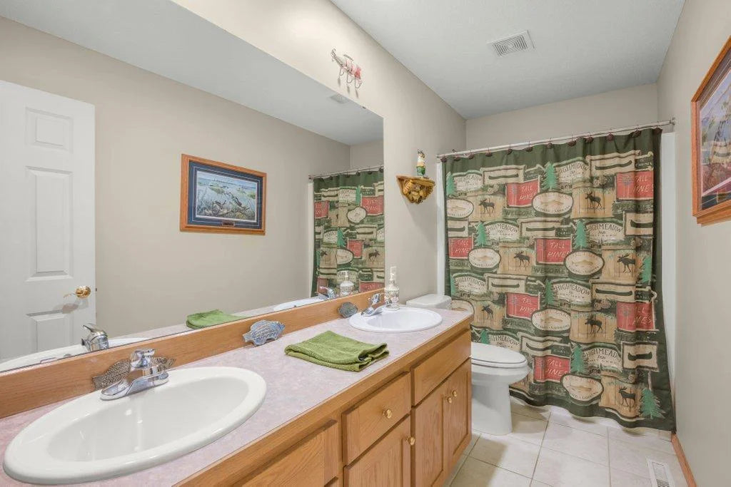 10426 Hidden Oaks Lane, Champlin, MN 55316