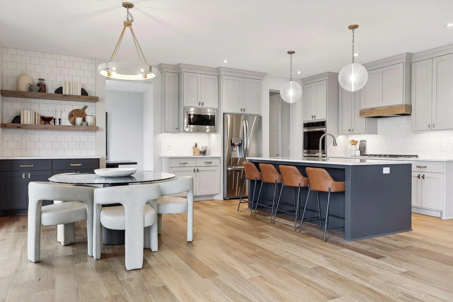 9511 Eagle Ridge Road, Chanhassen, MN 55317