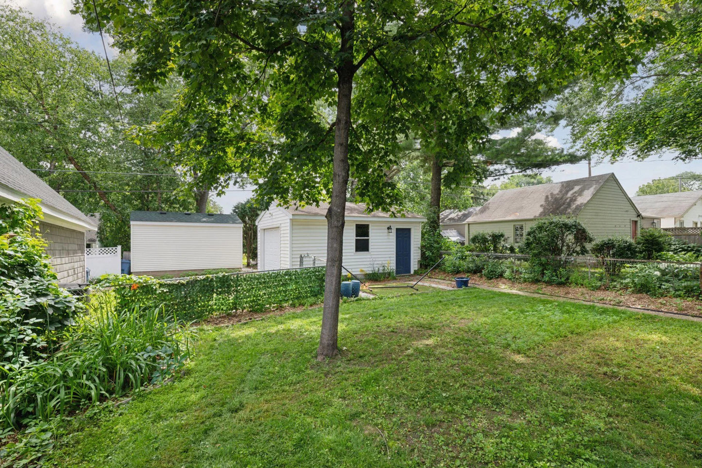 5217 France Avenue, Minneapolis, MN 55410
