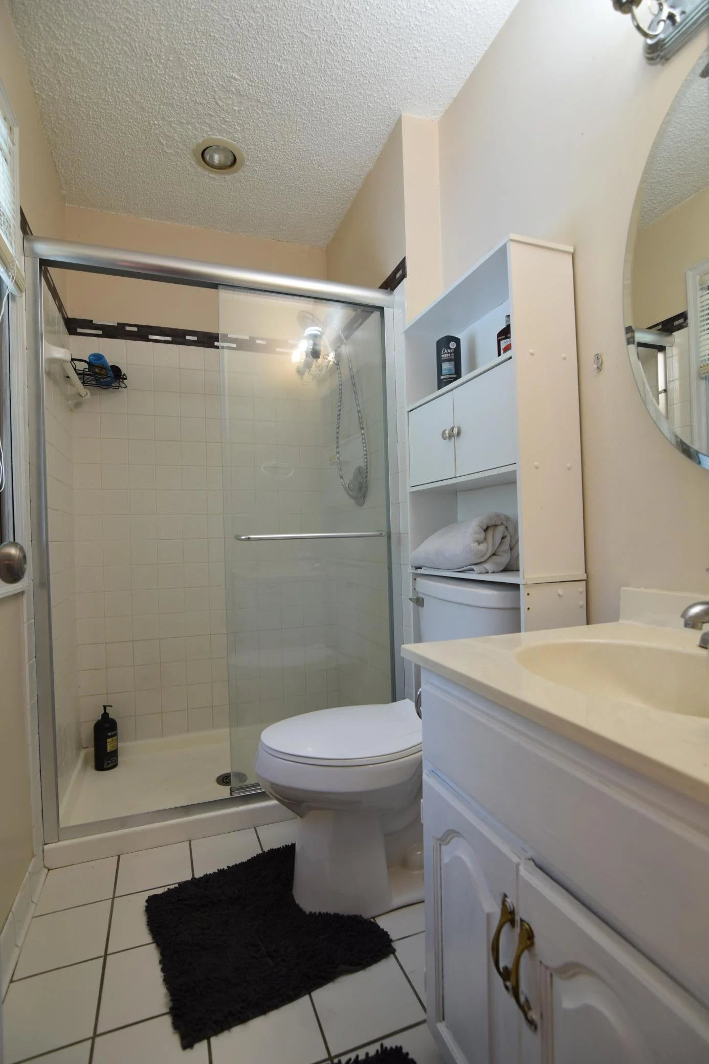 2520 Allen Drive, Burnsville, MN 55337