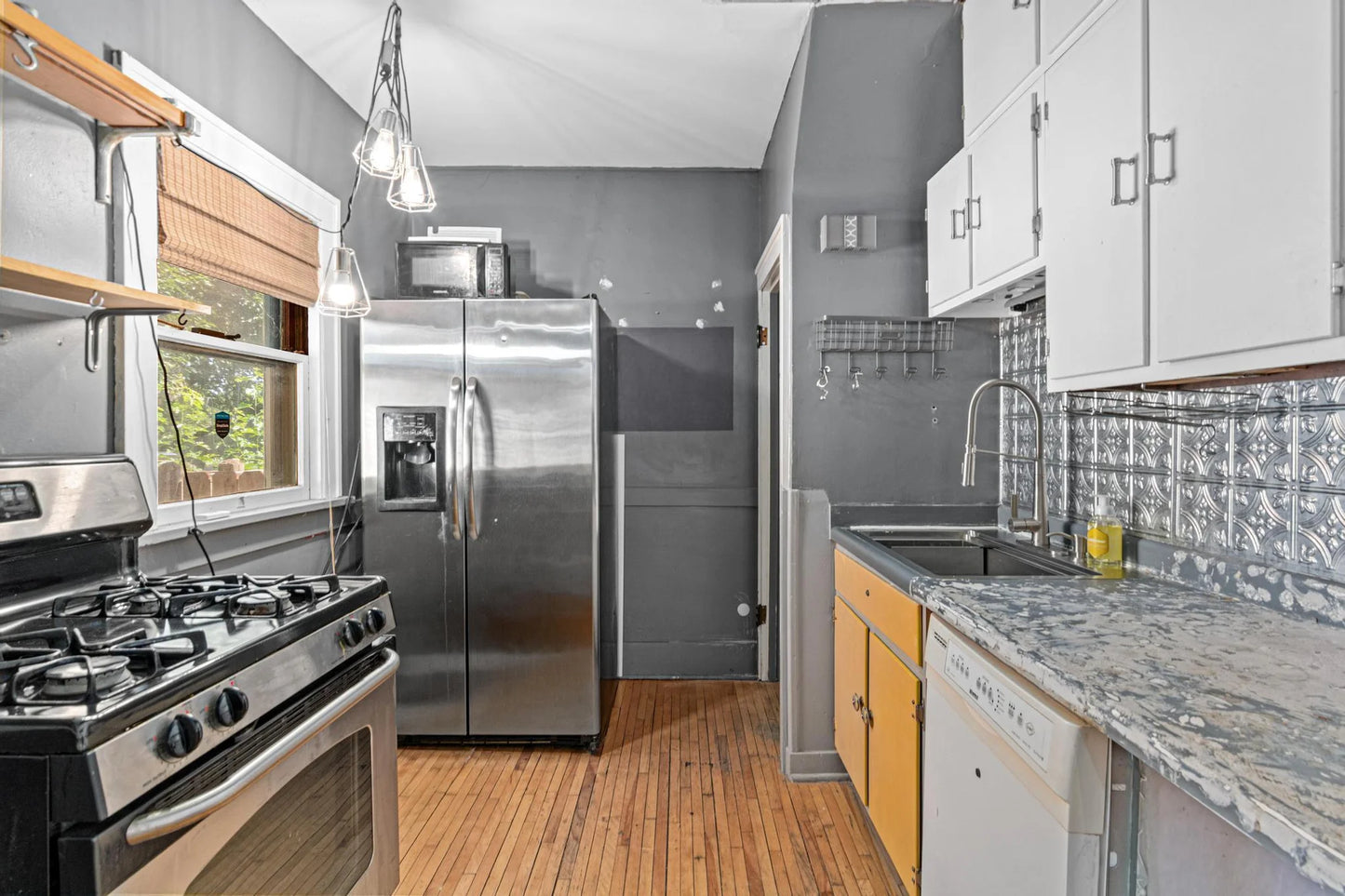 4255 1st Avenue, Minneapolis, MN 55409