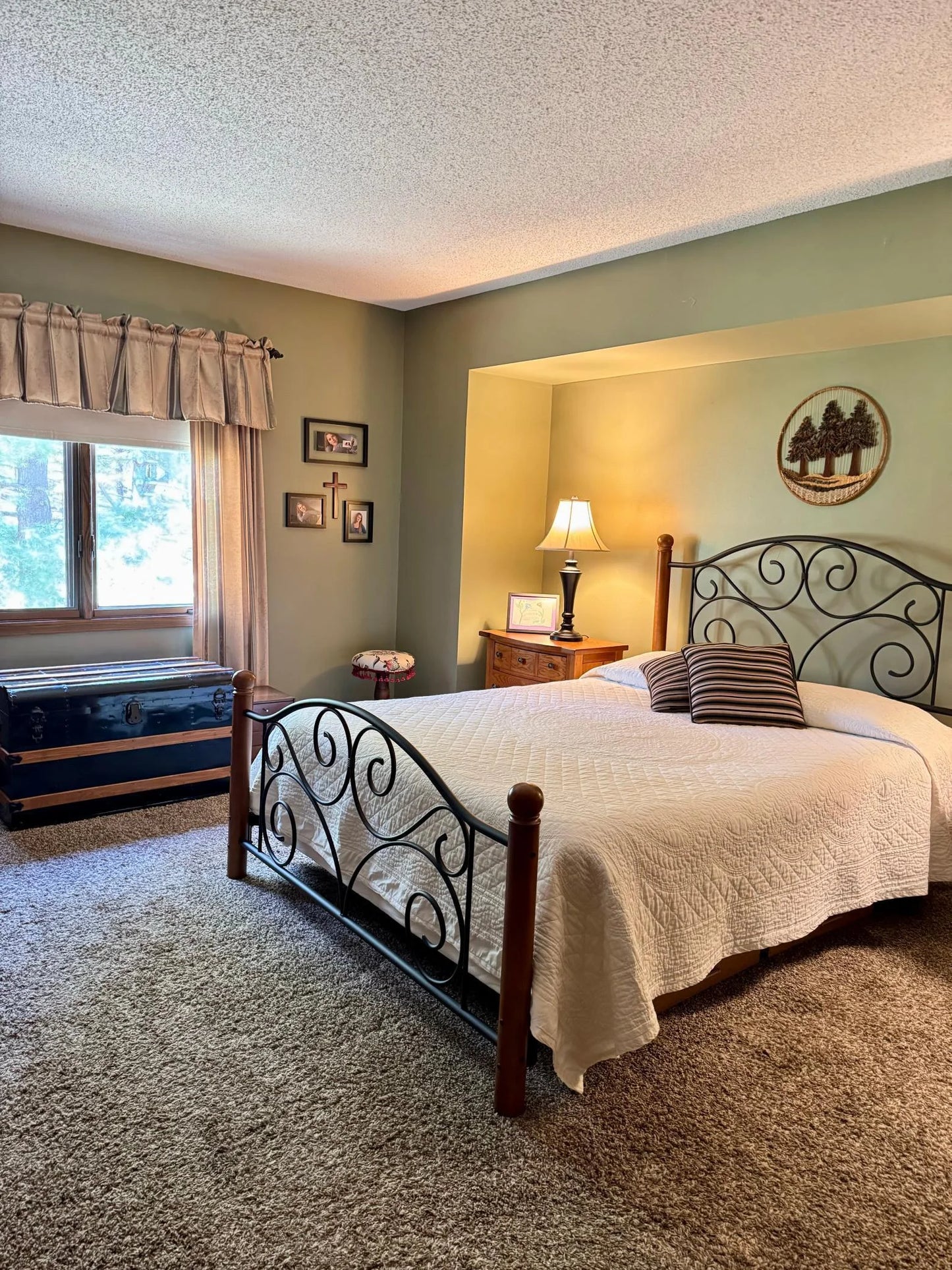 7864 Demontreville Trail, Lake Elmo, MN 55042