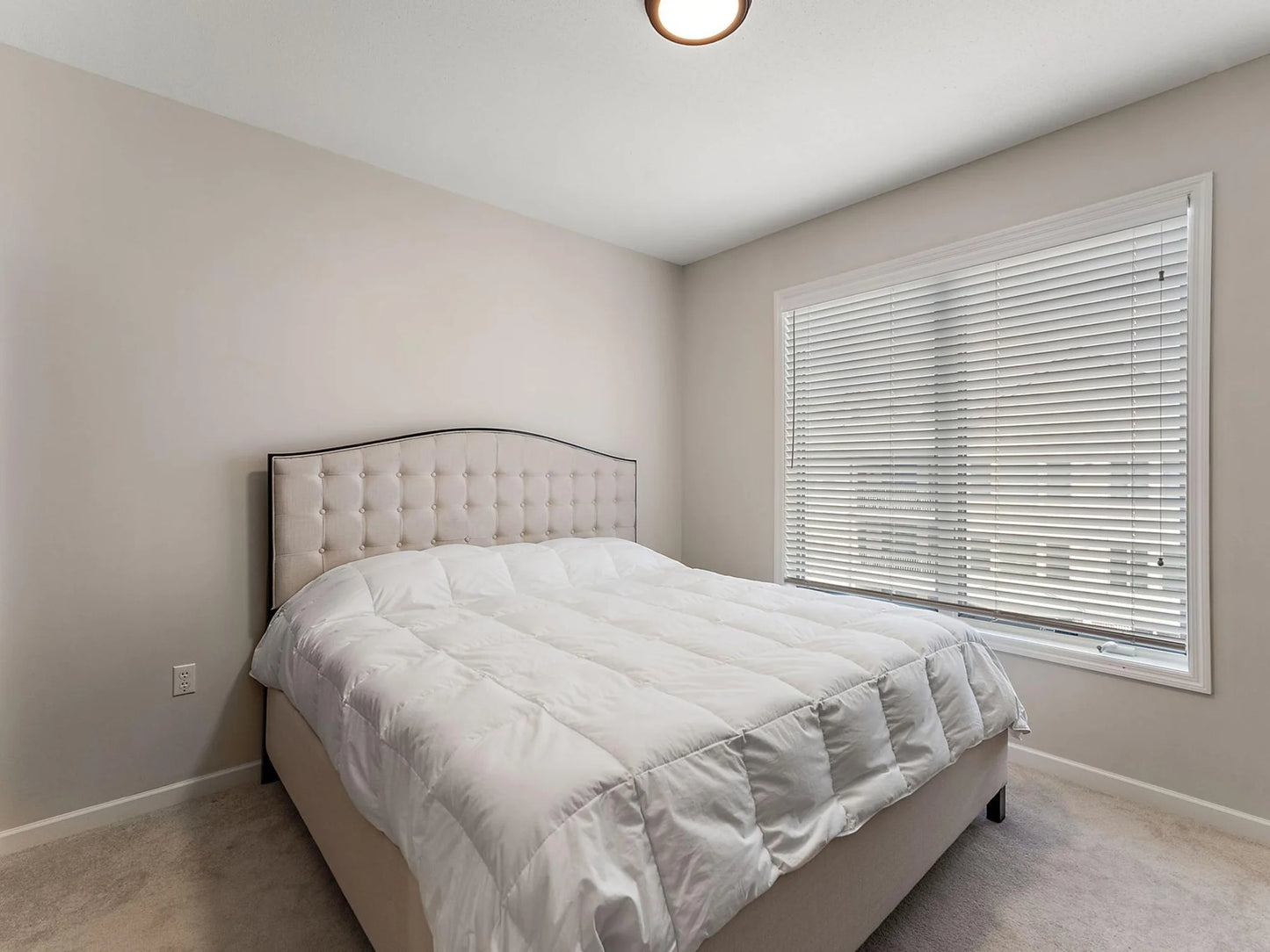 5250 Grandview Square, Edina, MN 55436