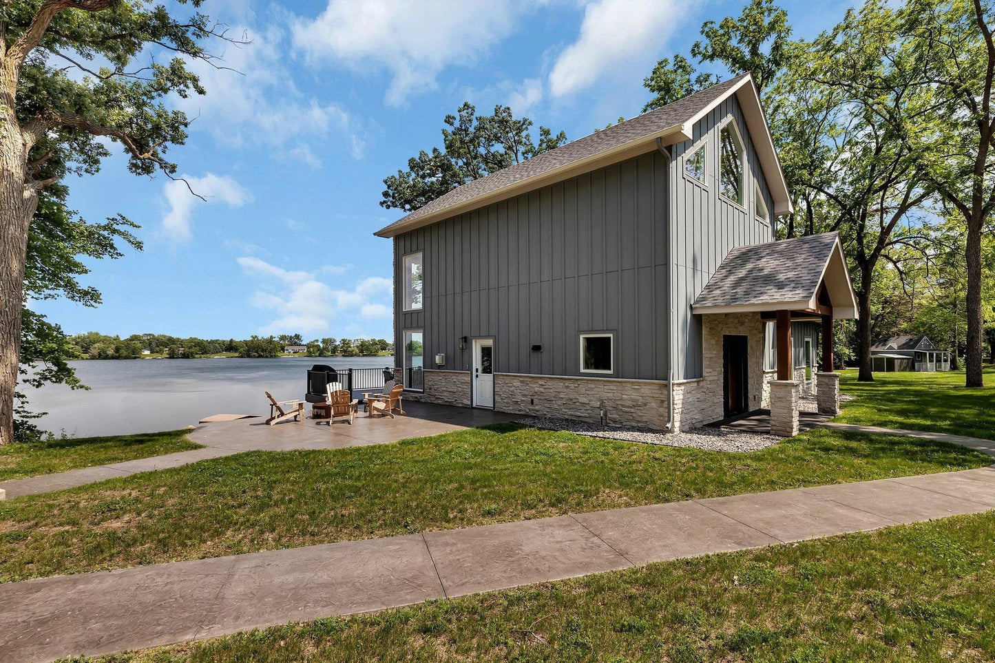 565 Brooks Lake Road, Cokato, MN 55321