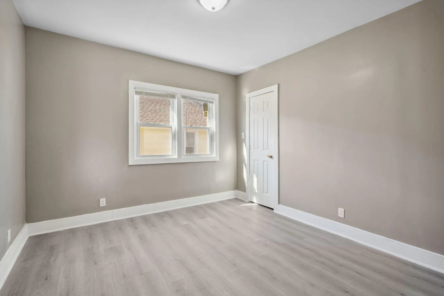 650 Holly Avenue, Saint Paul, MN 55104