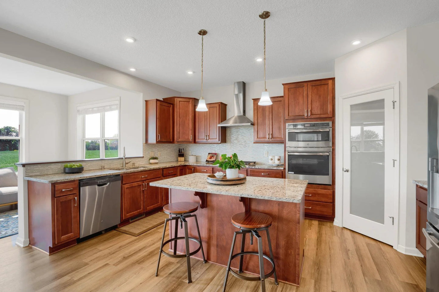 1721 Pebblestone Road, Carver, MN 55315