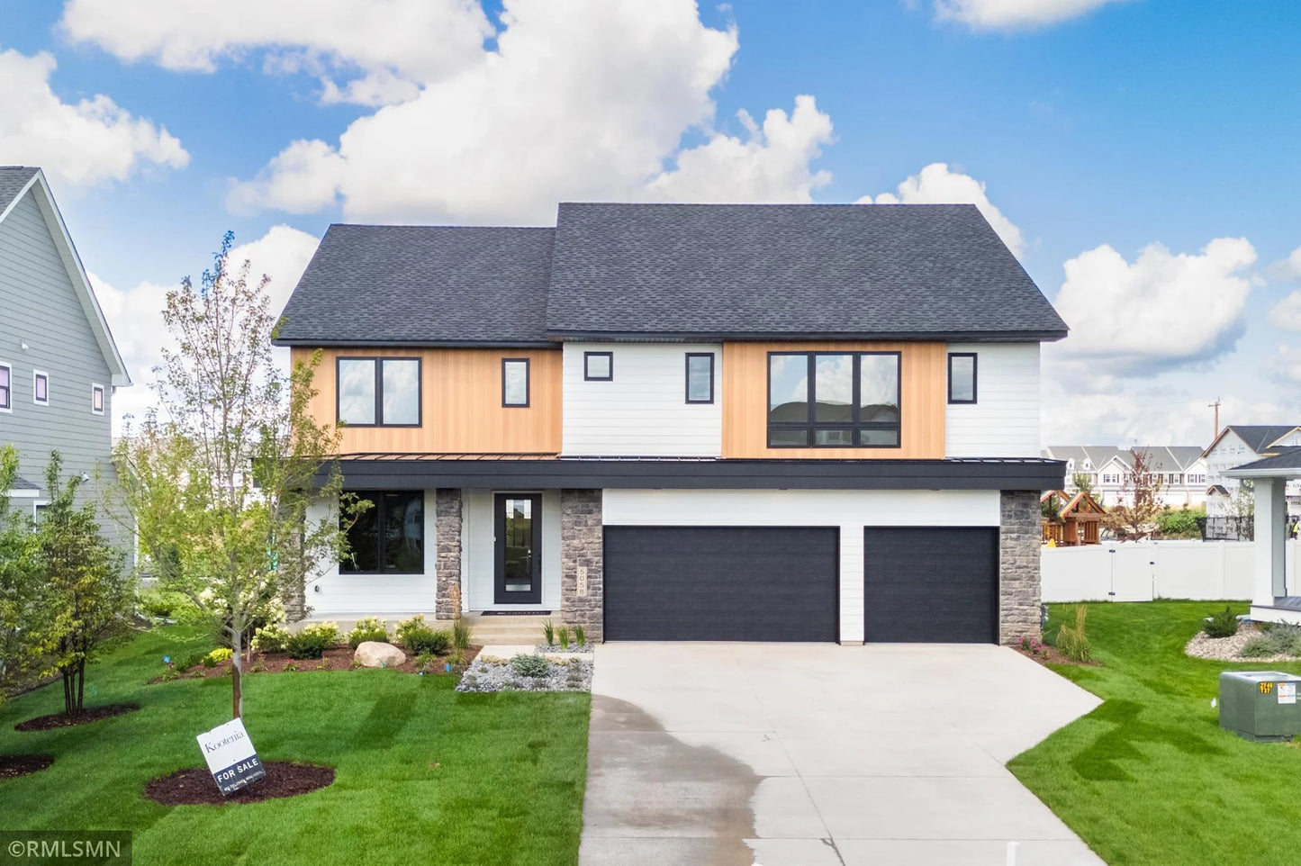 5058 Airlake Draw , Woodbury, MN 55129