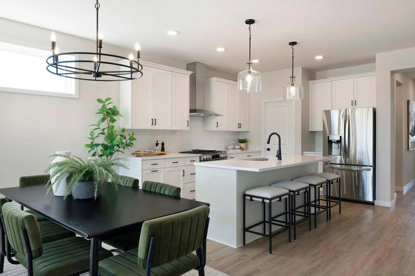 12443 Drayton Trail, Apple Valley, MN 55124